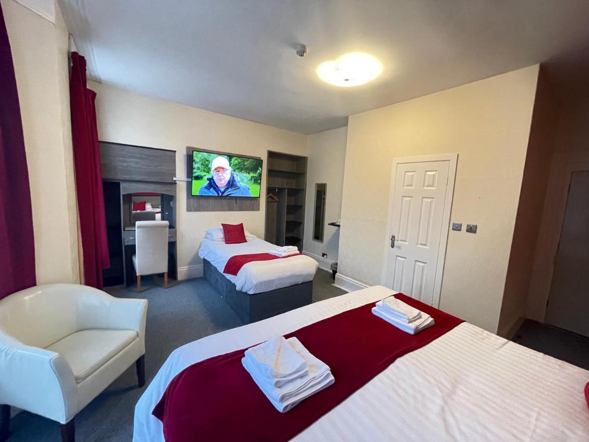 The Port Hotel Portrush Eksteriør bilde