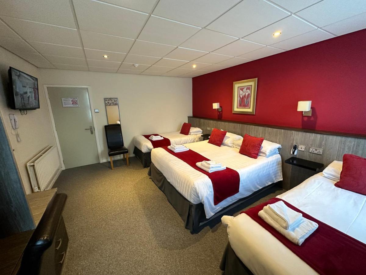 The Port Hotel Portrush Eksteriør bilde